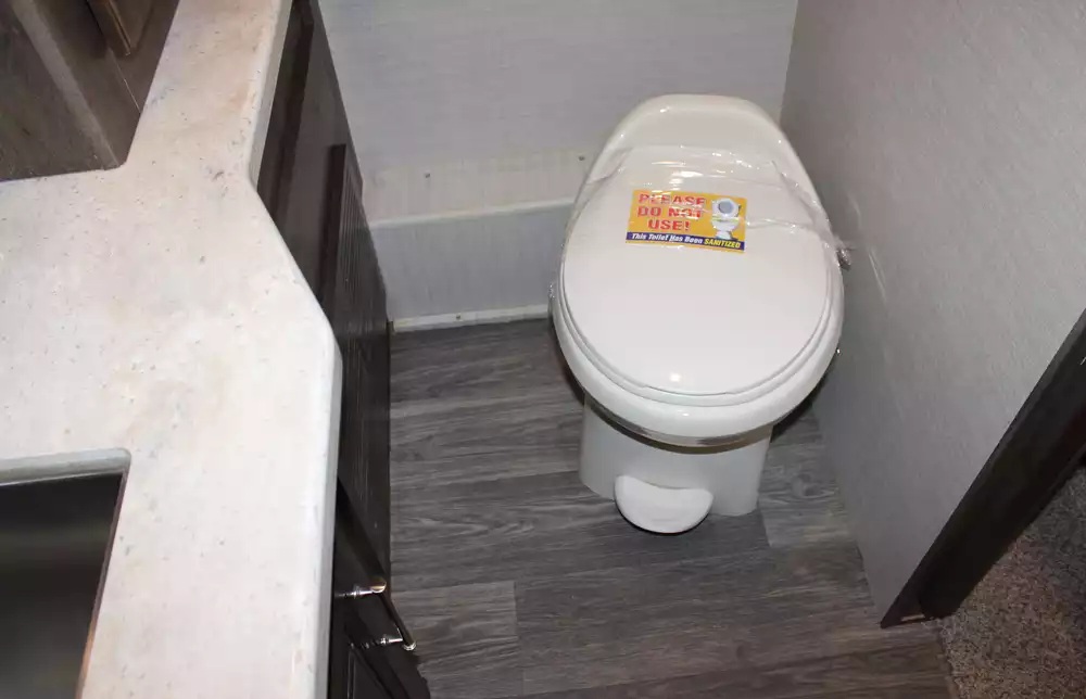 2019 Entegra Coach Emblem 36T - Image 27