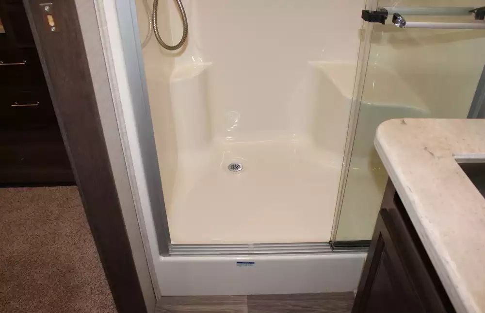 2019 Entegra Coach Emblem 36T - Image 28