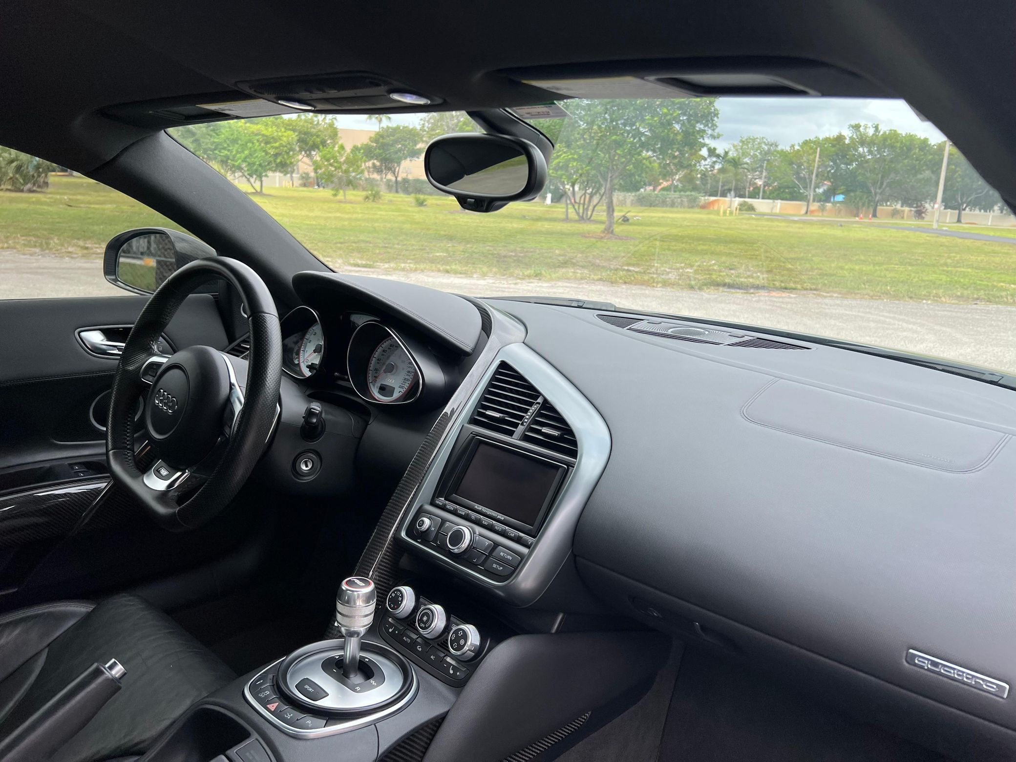 2011 Audi R8 V10 5.2 Quattro - Image 20