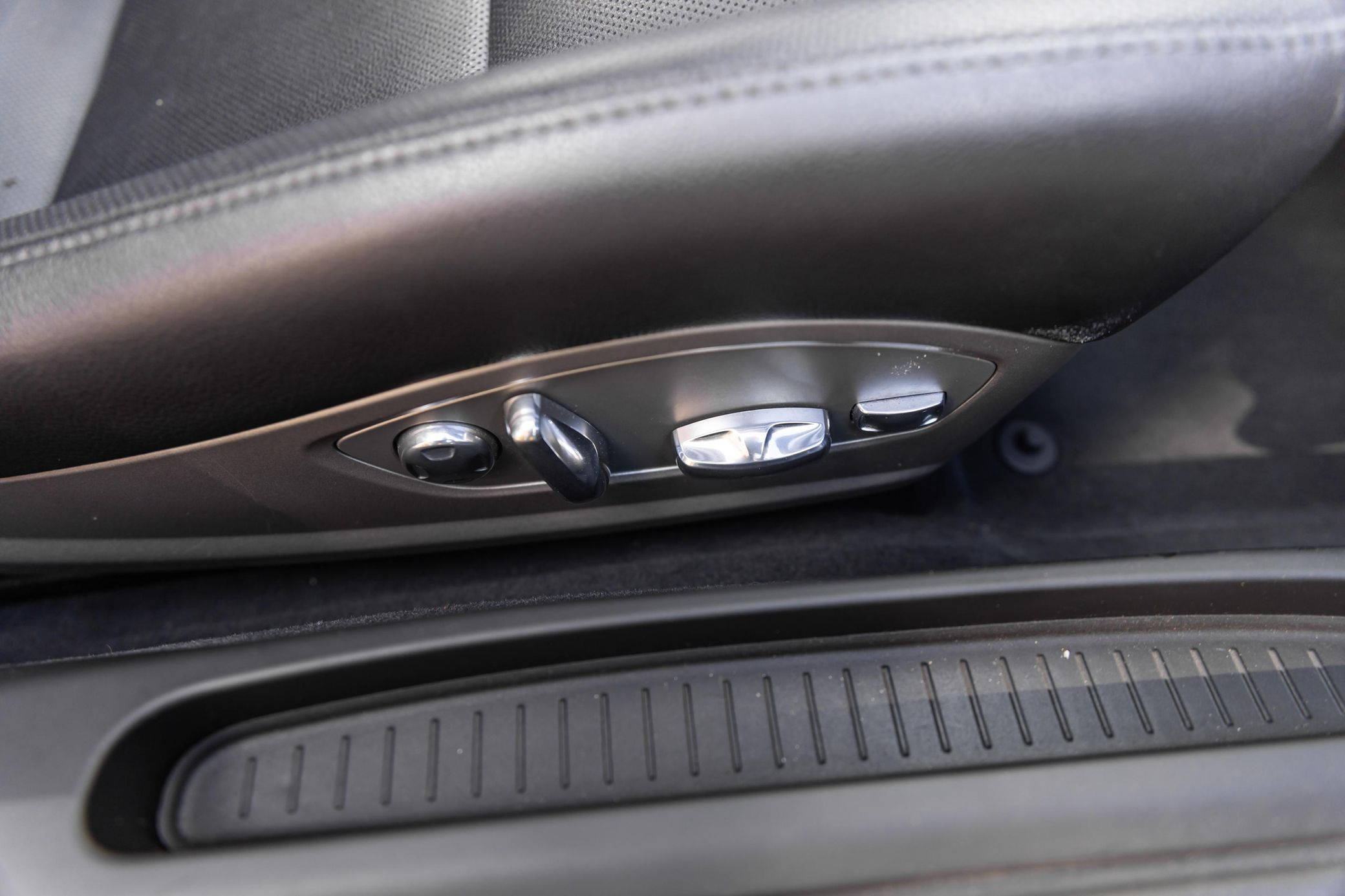 2013 Porsche Boxster S - Image 18