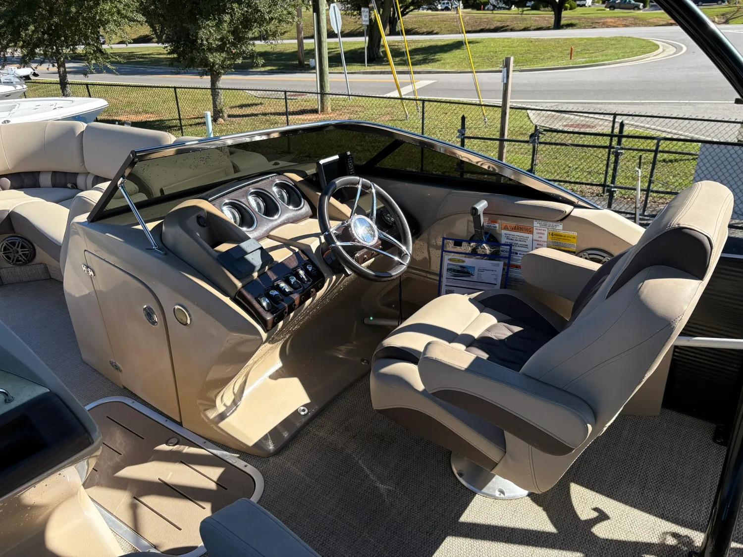 2018 Bennigton 23 RSBWA - Image 18