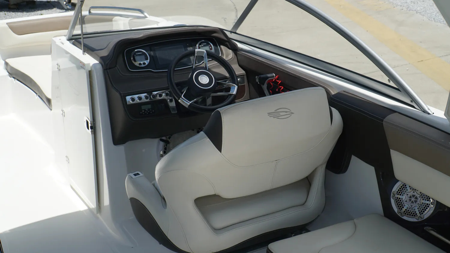 2019 Chaparral 250 Suncoast - Image 28