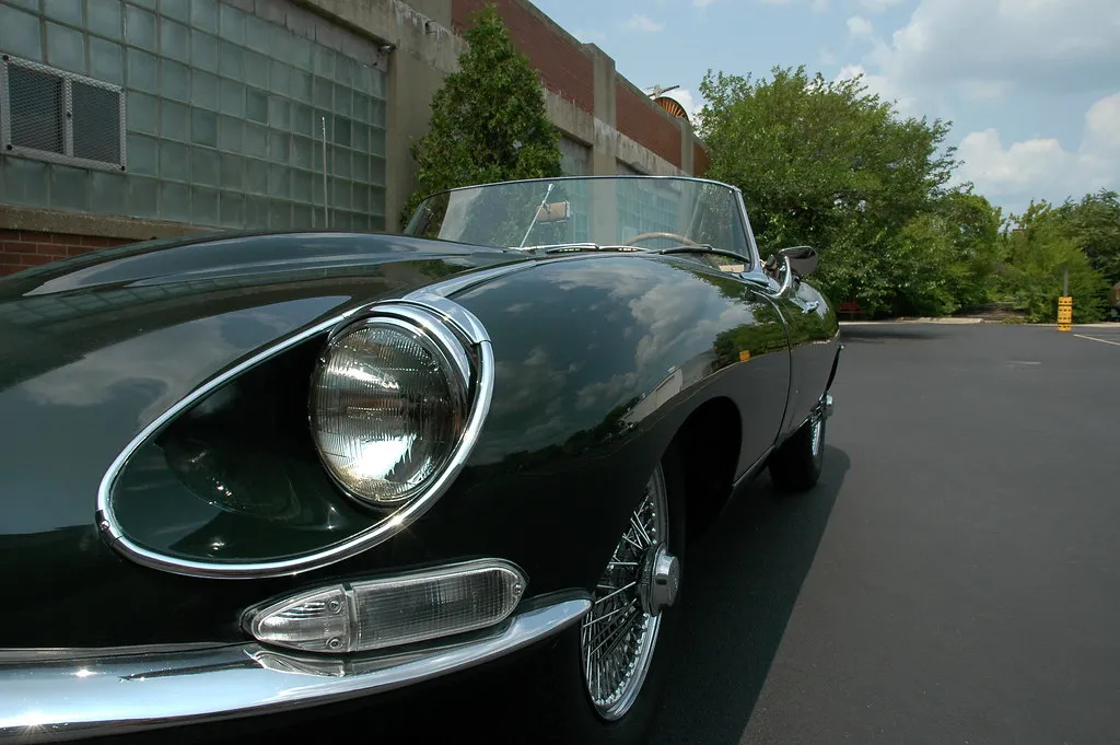 1968 Jaguar E-type 4.2 Roadster Series 1.5 - Image 8
