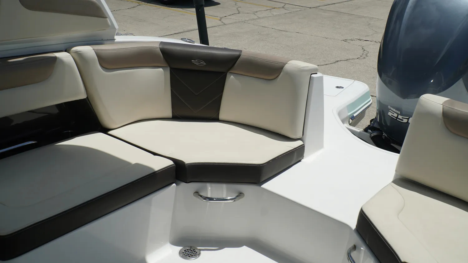 2019 Chaparral 250 Suncoast - Image 32