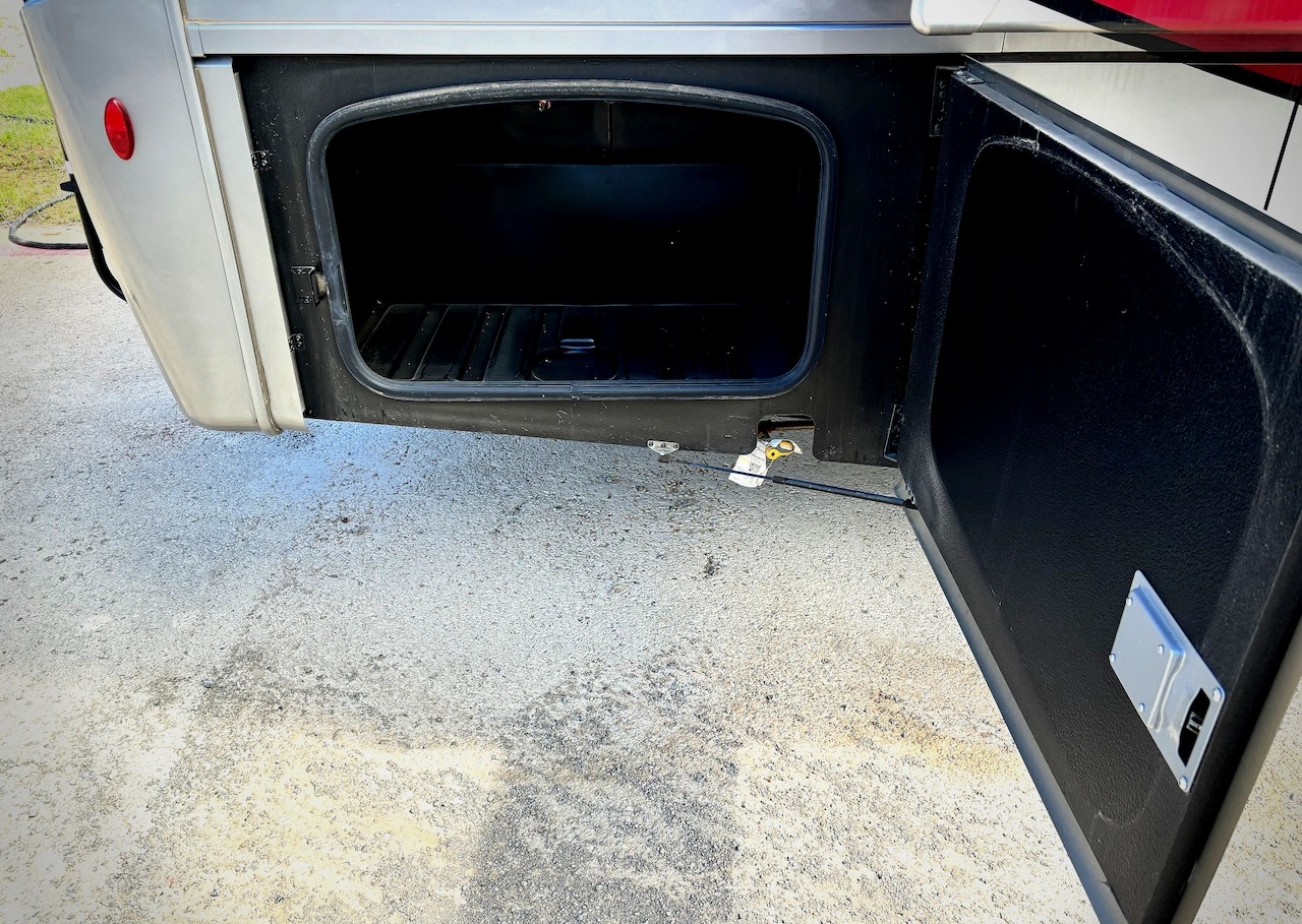 2022 Thor Miramar 37.1 - Image 27