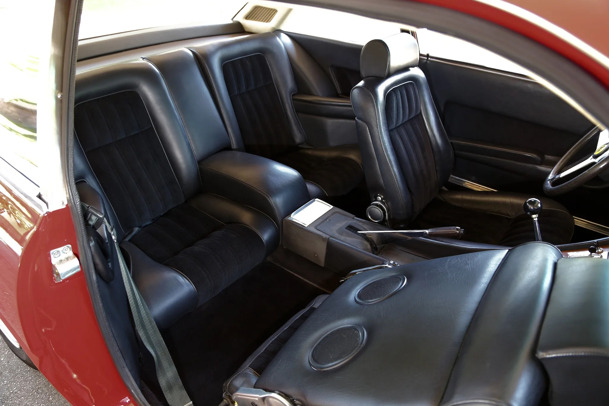 1974 Ferrari 365GT4 2+2 - Image 12