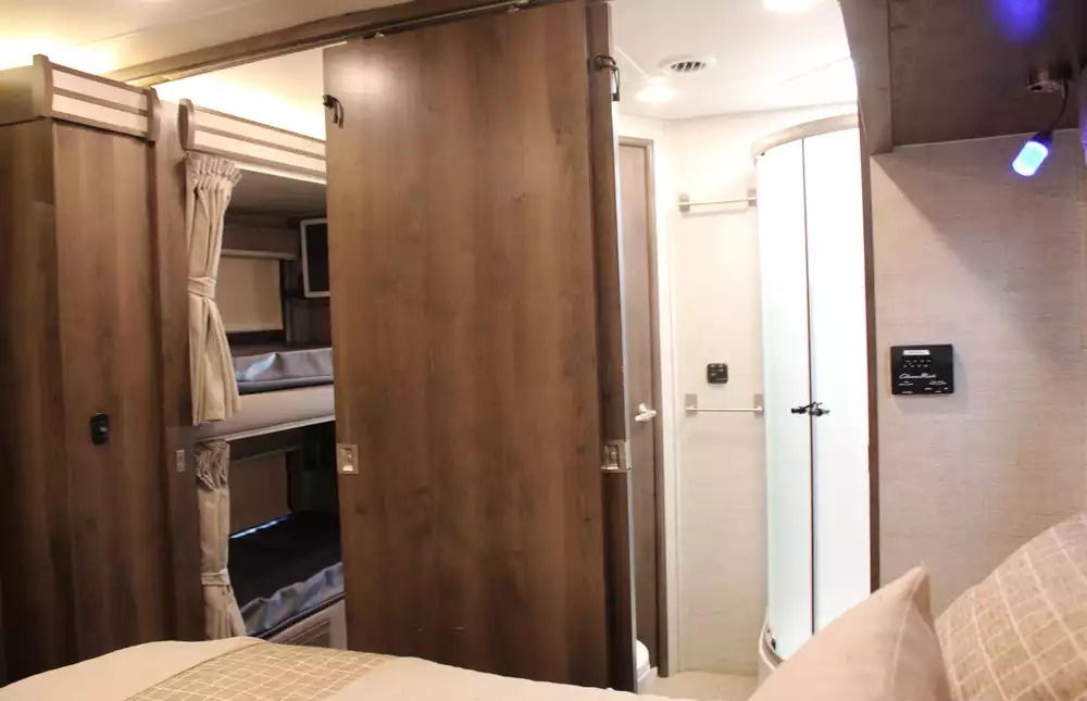 2021 Entegra Coach Esteem 31F - Image 46