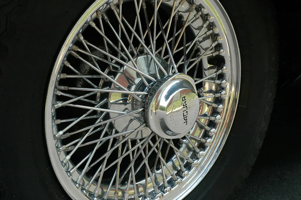 1968 Jaguar E-type 4.2 Roadster Series 1.5 - Image 14