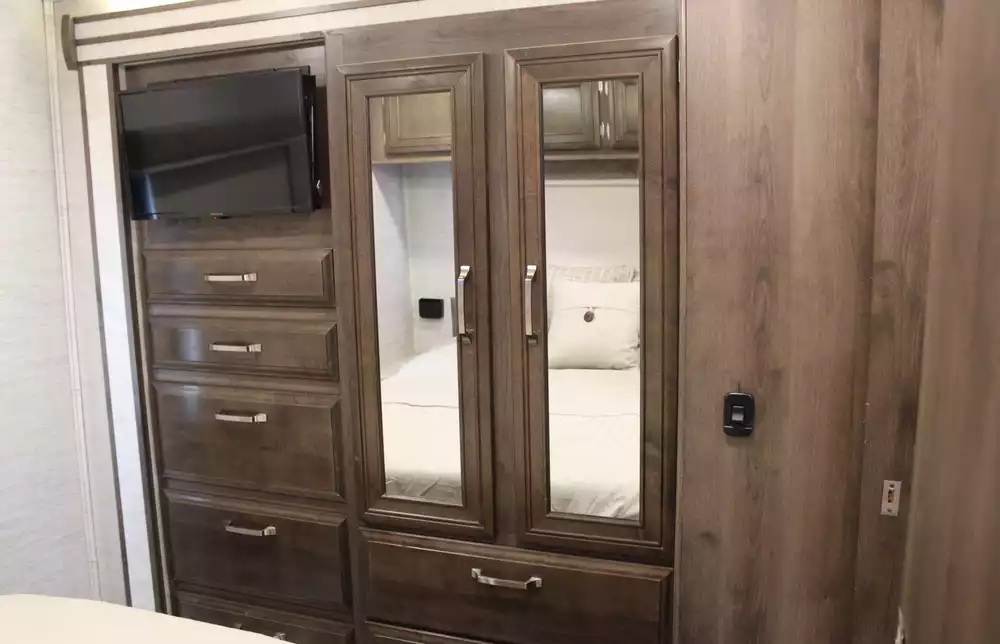 2021 Entegra Coach Esteem 31F - Image 47