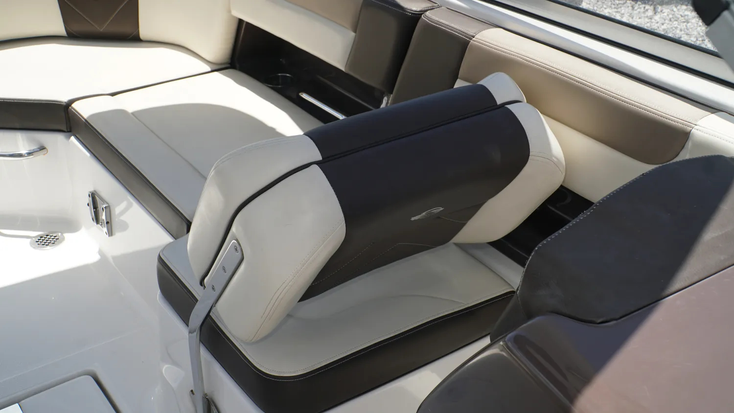 2019 Chaparral 250 Suncoast - Image 36