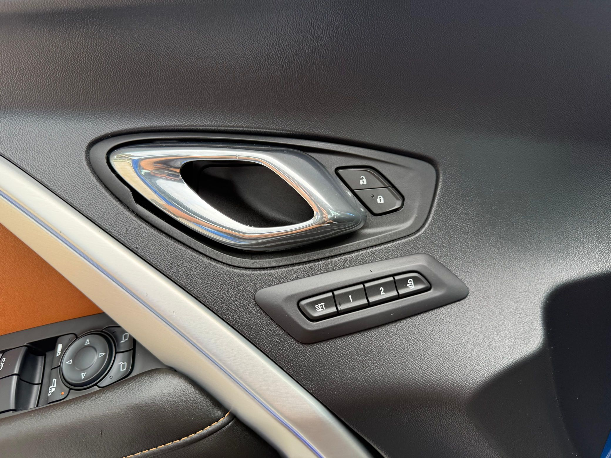 2016 Chevrolet Camaro 2SS - Image 33