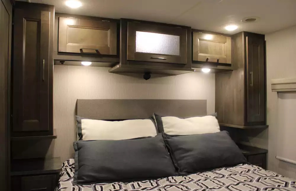 2022 Forest River Coachmen Encore 325SS - Image 33