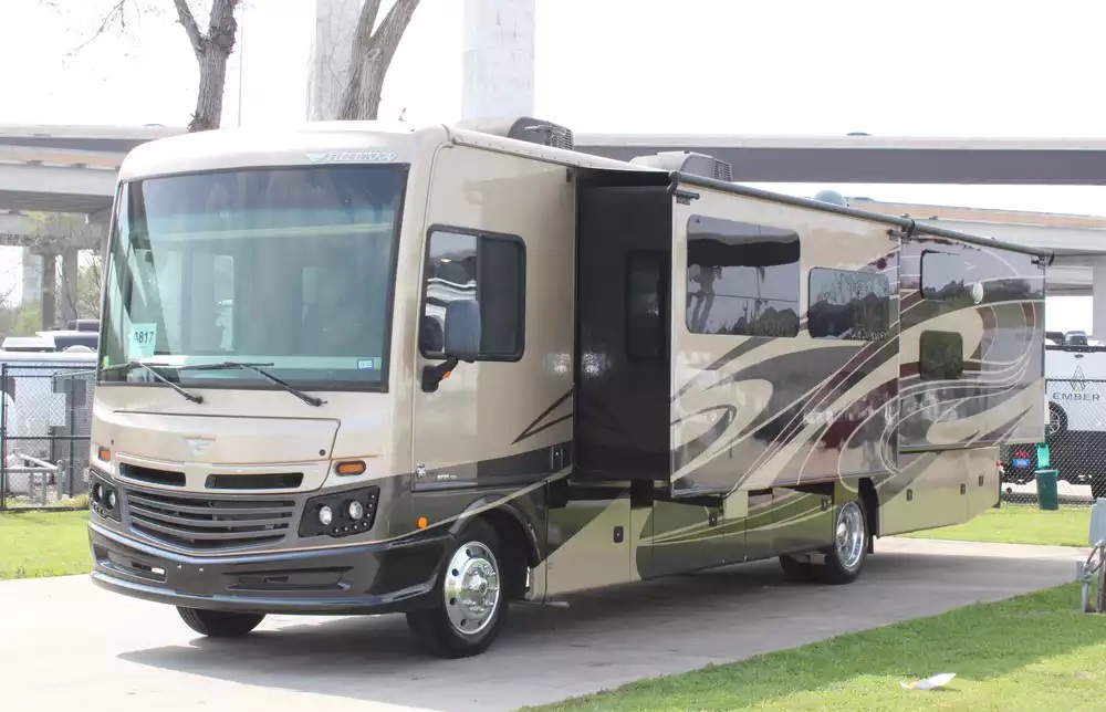 2018 Fleetwood Bounder 36D