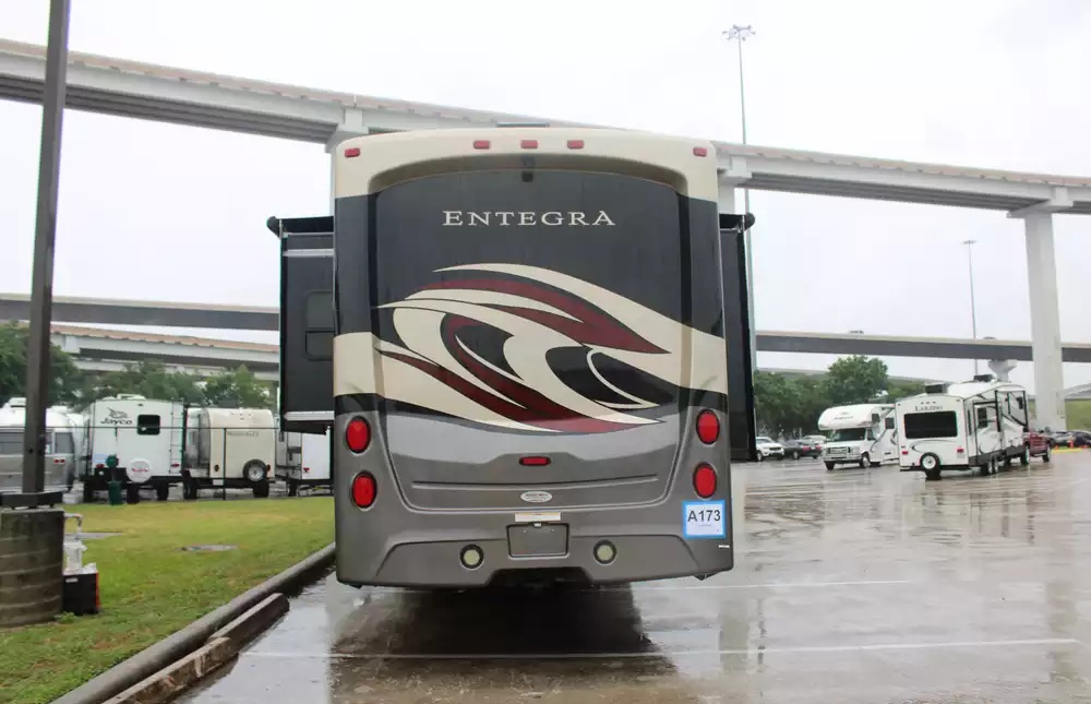 2019 Entegra Coach Emblem 36T - Image 39