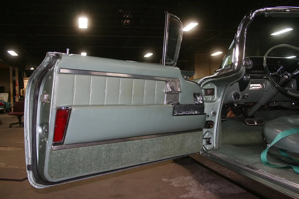 1960 Cadillac Eldorado Biarritz - Image 27