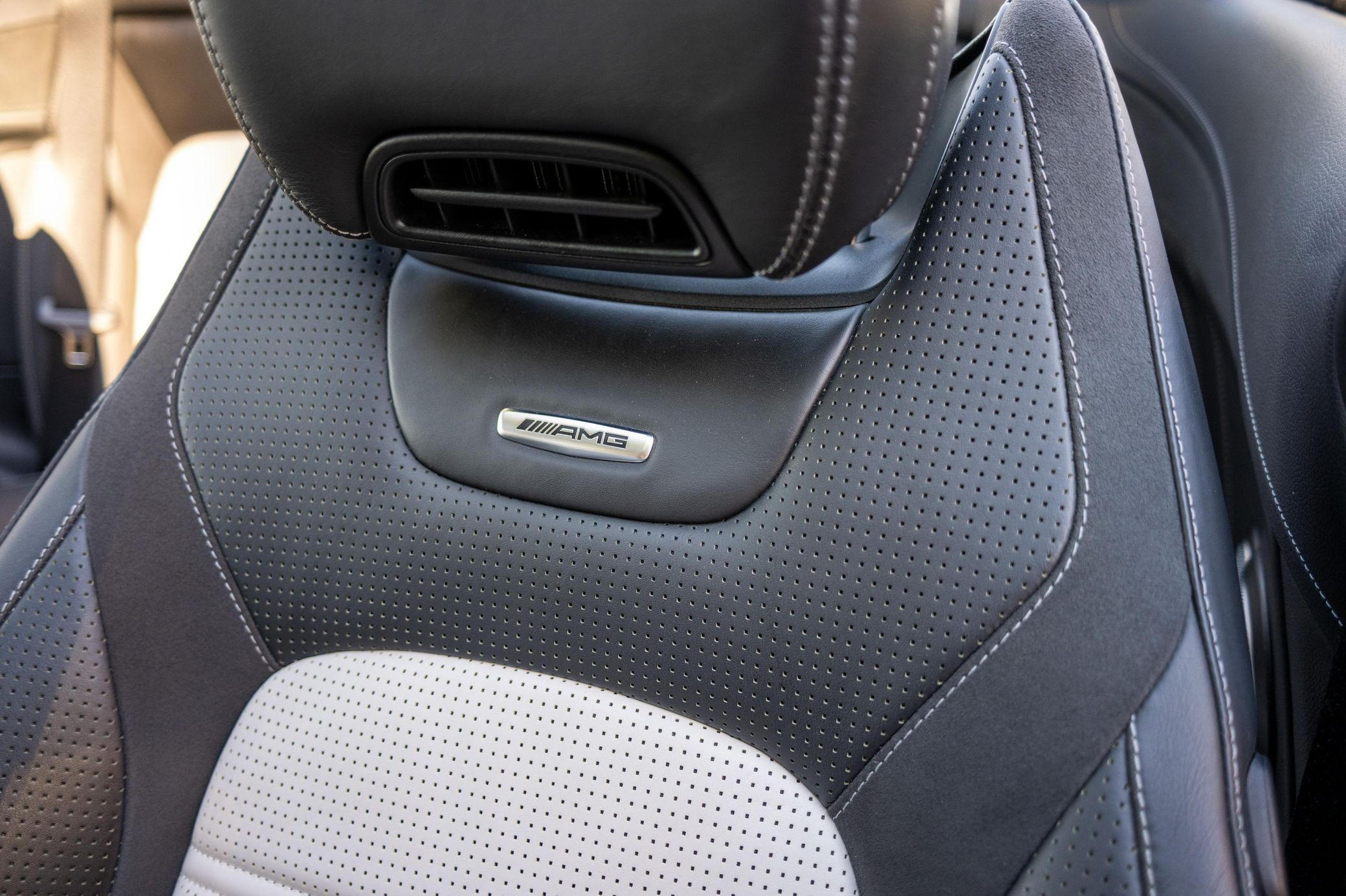 2017 Mercedes-Benz C63 AMG - Image 41