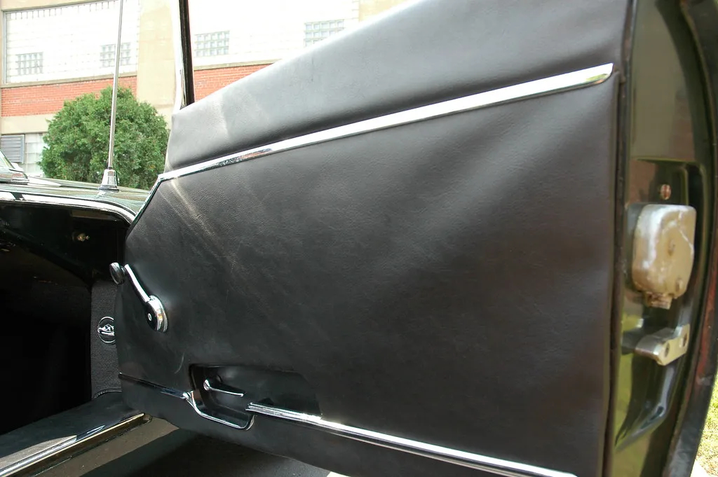 1968 Jaguar E-type 4.2 Roadster Series 1.5 - Image 21