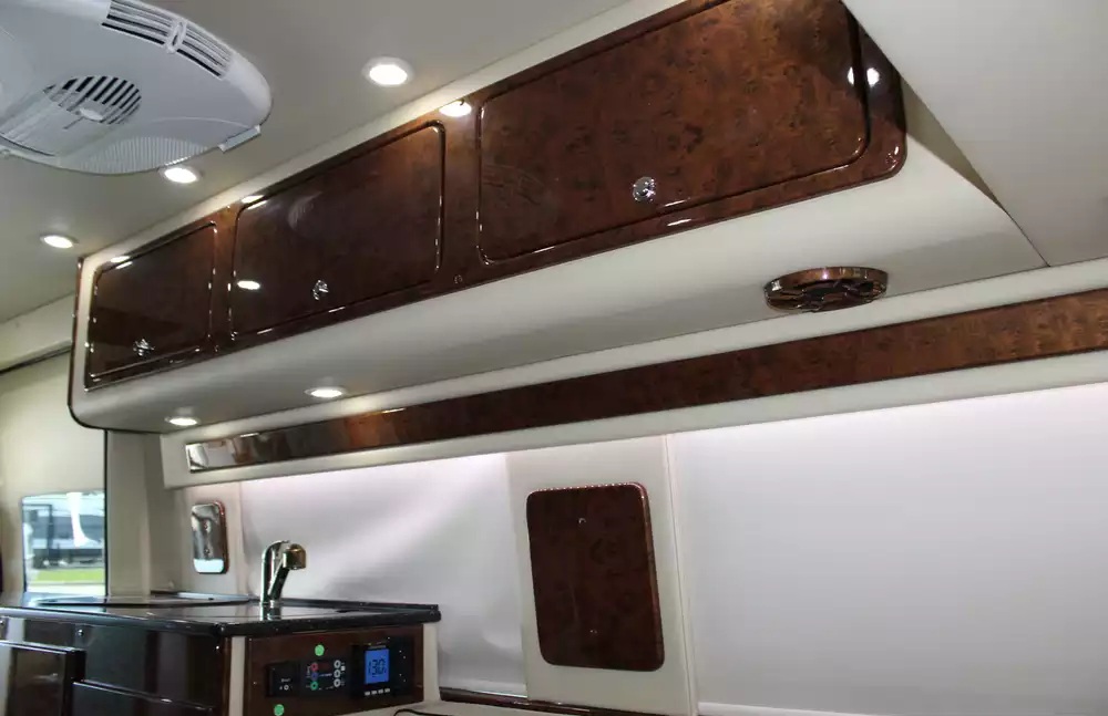 2018 Chinook Countryside MP2 - Image 40