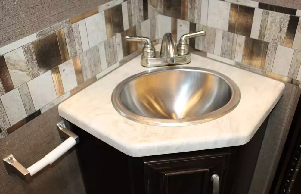 2017 Thor Chateau Super C 35SF - Image 35