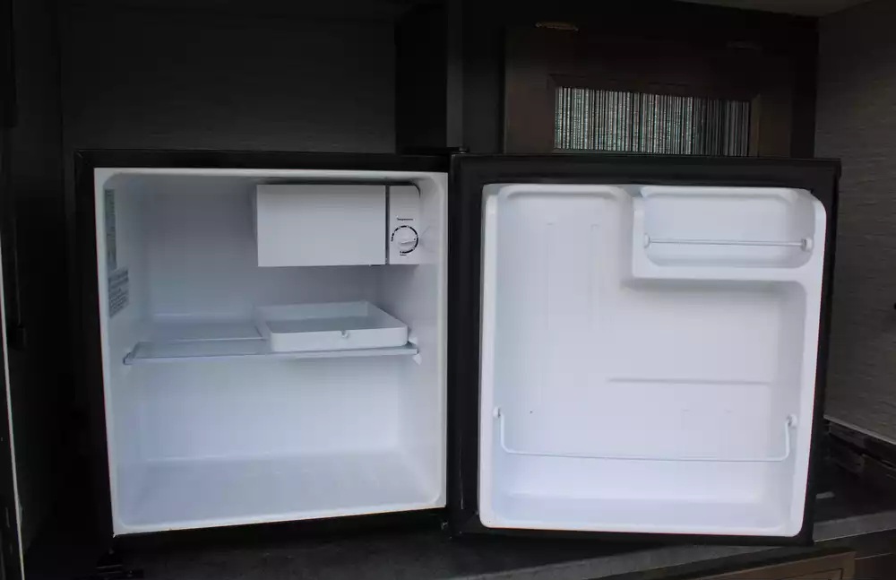 2022 Forest River Coachmen Encore 325SS - Image 39