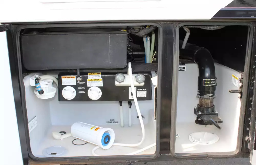 2018 Newmar Bay Star 3113 - Image 42