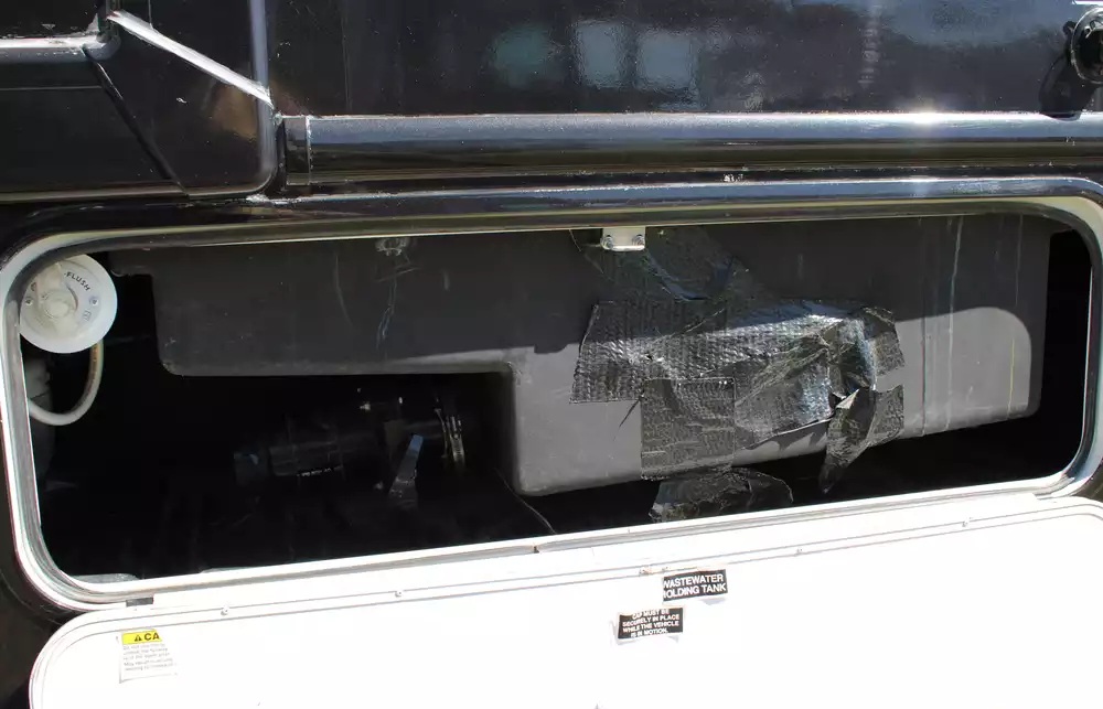 2017 Thor Chateau Super C 35SF - Image 36