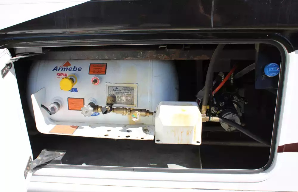 2017 Thor Chateau Super C 35SF - Image 37