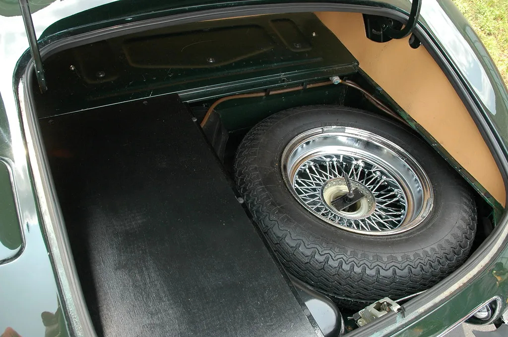 1968 Jaguar E-type 4.2 Roadster Series 1.5 - Image 24