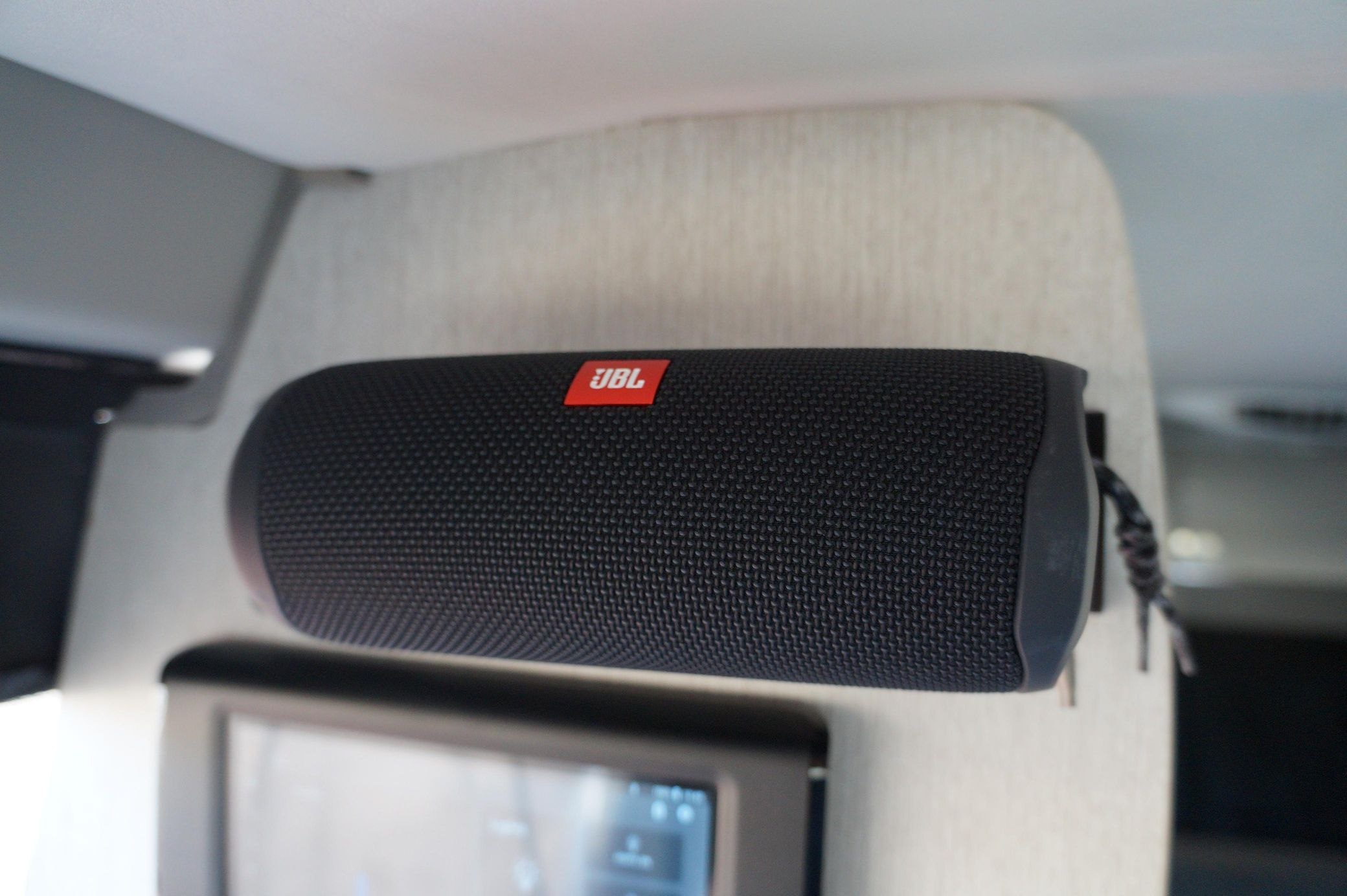 2022 Thor Sanctuary 4x4 - Image 19