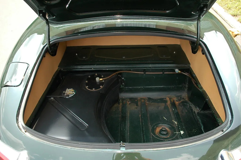 1968 Jaguar E-type 4.2 Roadster Series 1.5 - Image 25