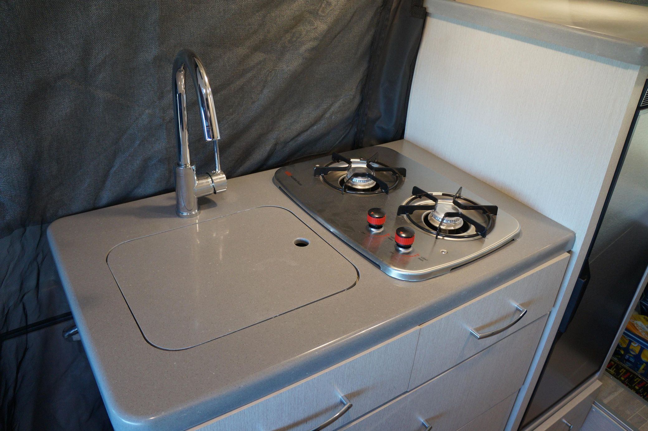 2022 Thor Sanctuary 4x4 - Image 20