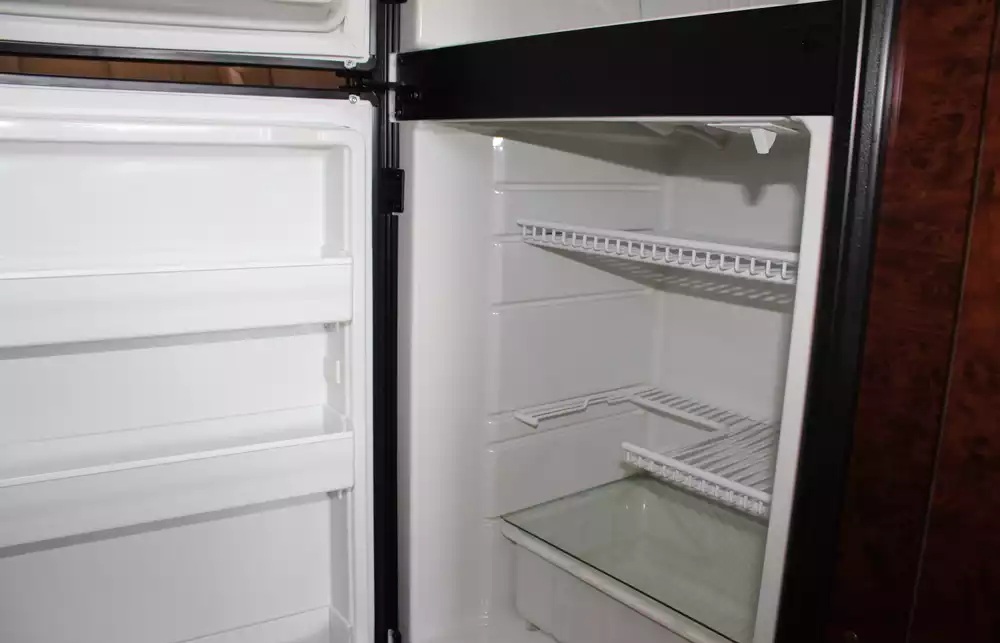 2018 Chinook Countryside MP2 - Image 5