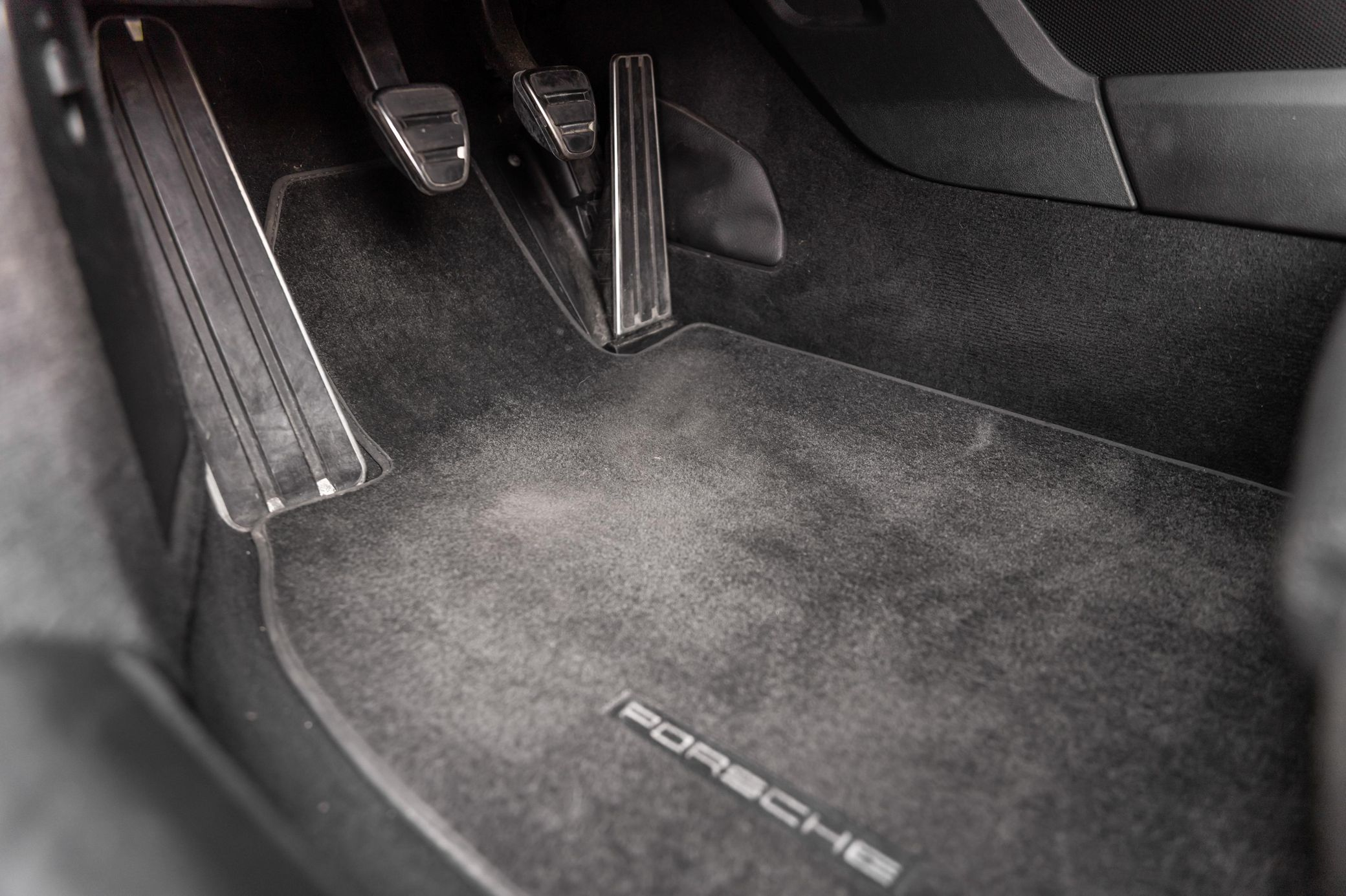 2013 Porsche Boxster S - Image 35