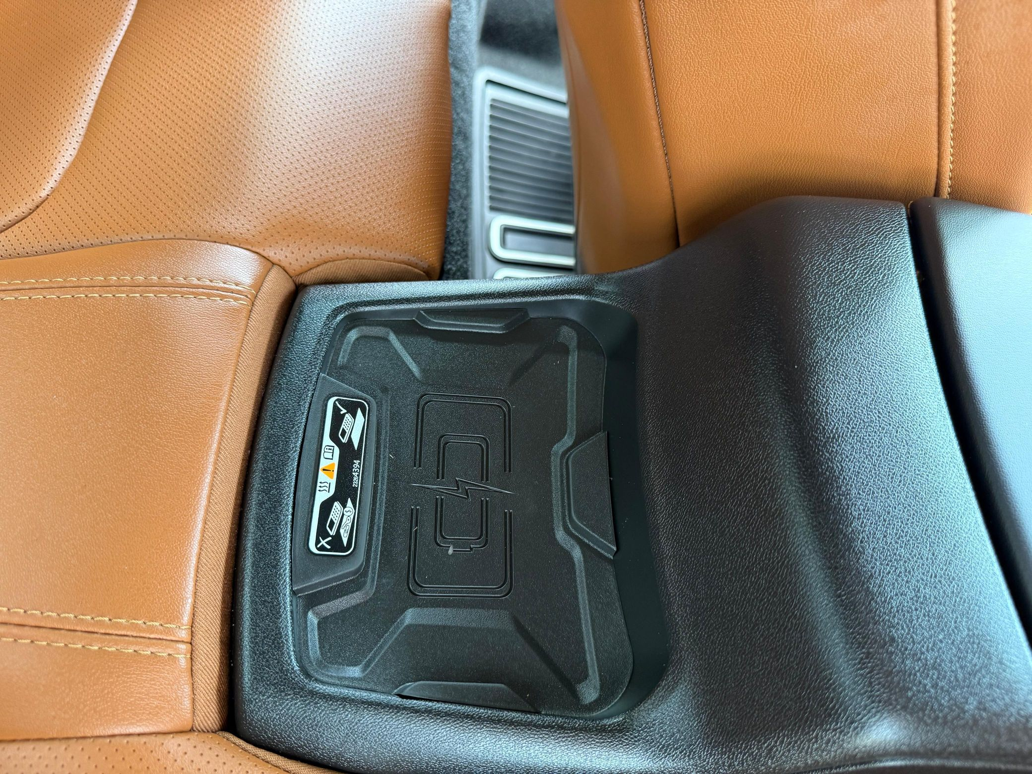 2016 Chevrolet Camaro 2SS - Image 44