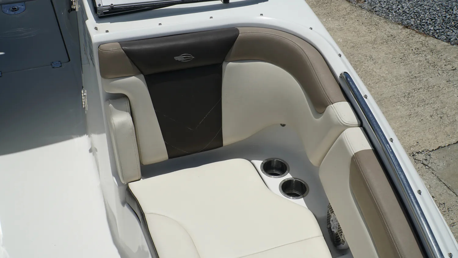 2019 Chaparral 250 Suncoast - Image 13