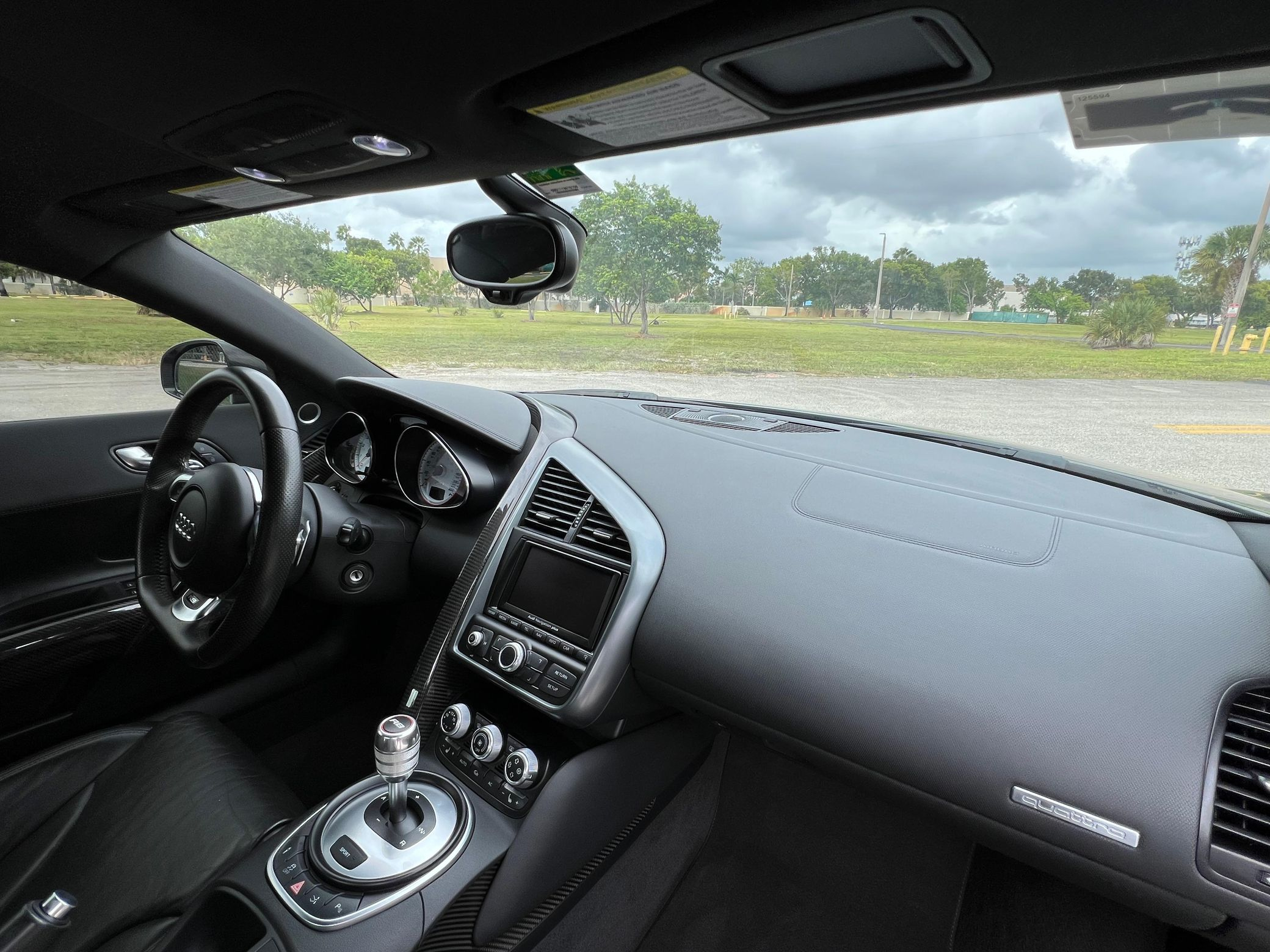 2011 Audi R8 V10 5.2 Quattro - Image 42