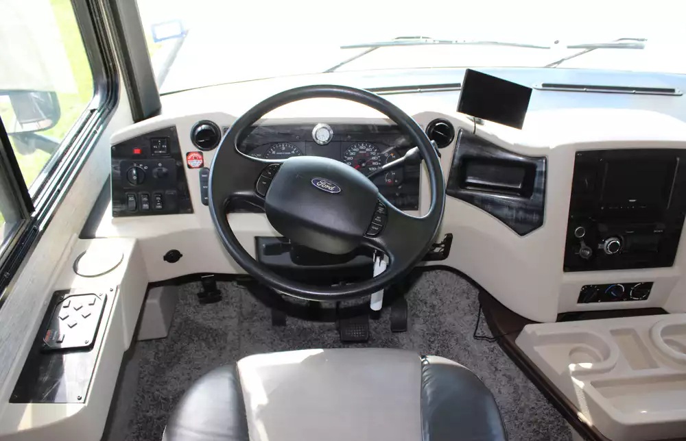 2018 Newmar Bay Star 3113 - Image 49