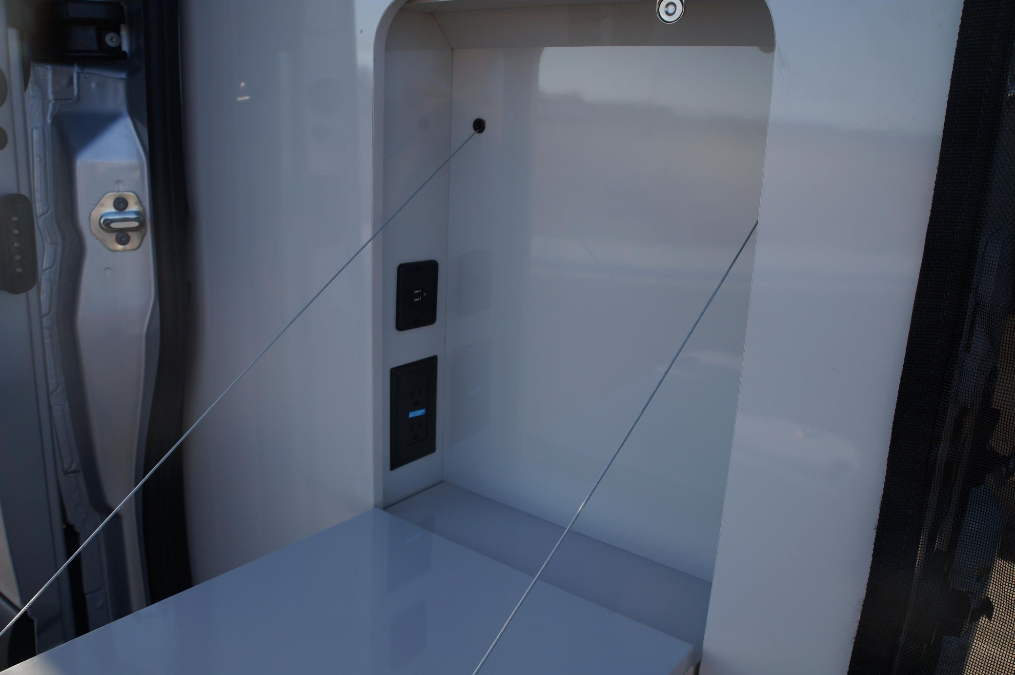 2022 Thor Sanctuary 4x4 - Image 26