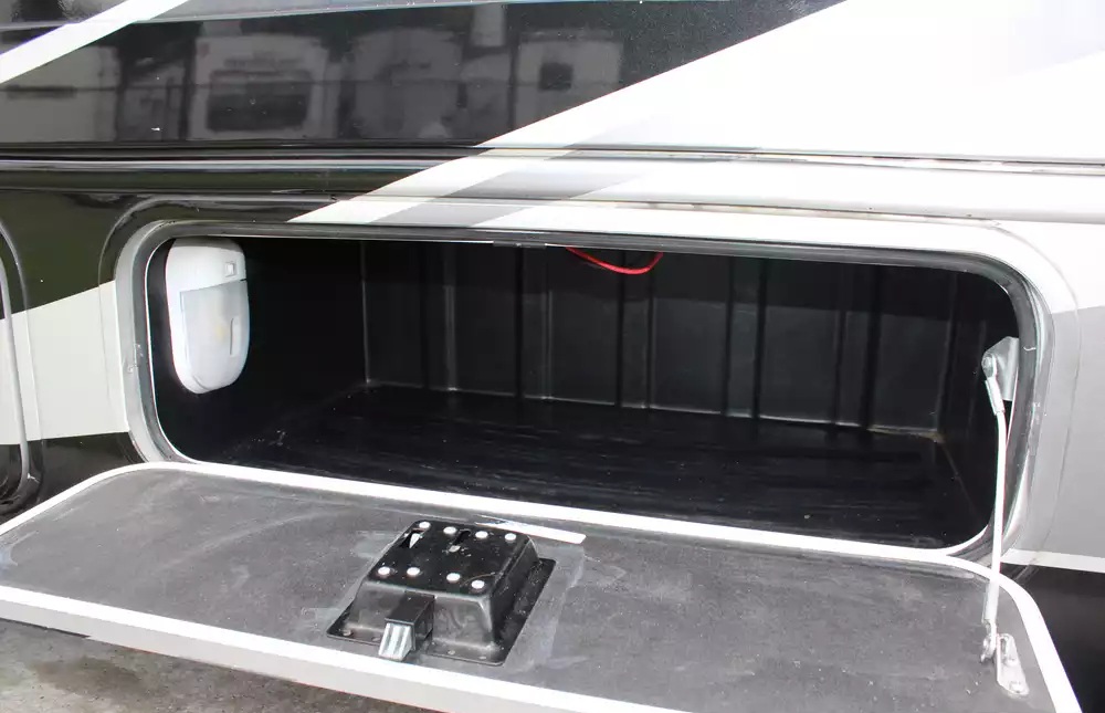 2021 Entegra Coach Esteem 31F - Image 6