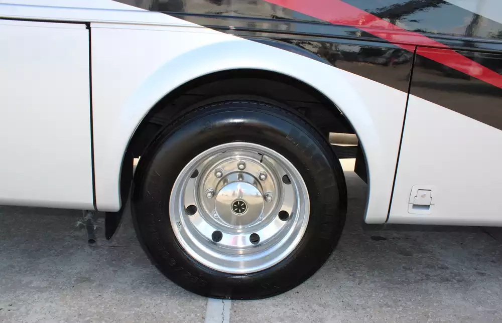 2018 Newmar Bay Star 3113 - Image 51