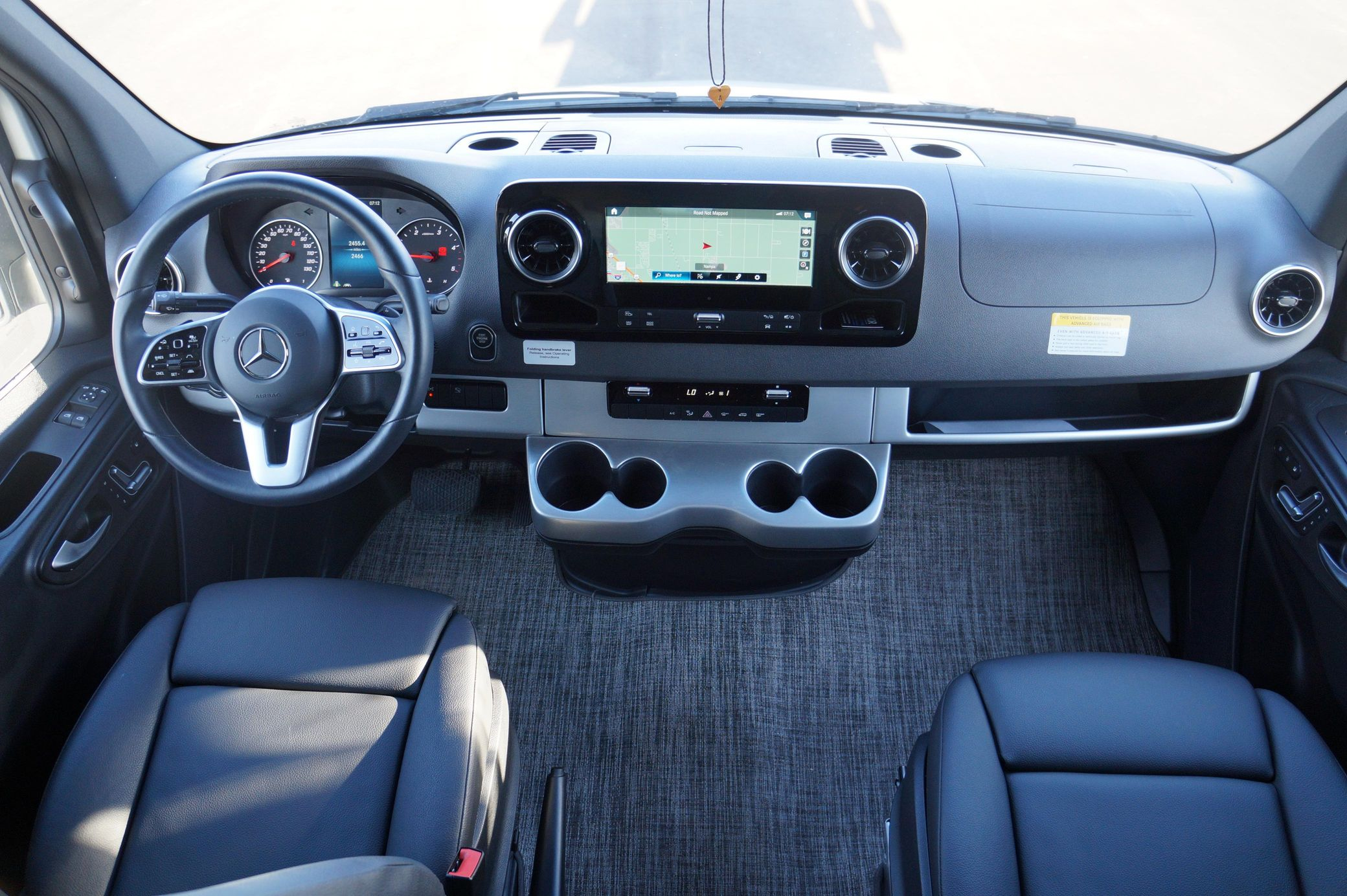 2022 Thor Sanctuary 4x4 - Image 27