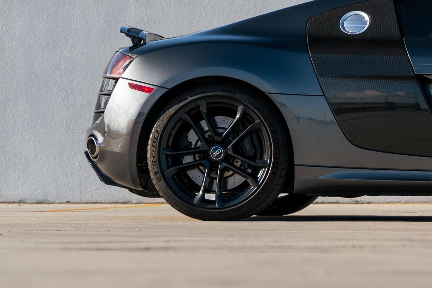 2011 Audi R8 V10 5.2 Quattro - Image 4