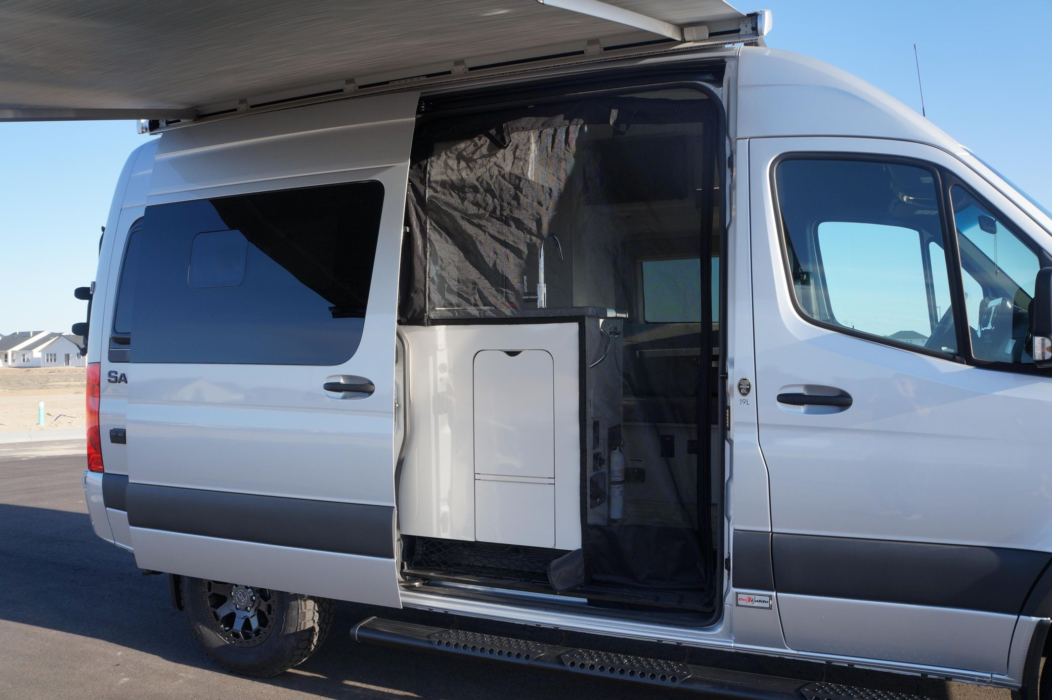 2022 Thor Sanctuary 4x4 - Image 31