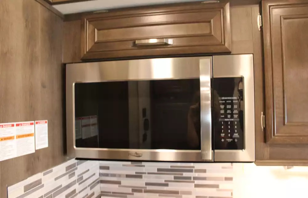 2021 Entegra Coach Esteem 31F - Image 13