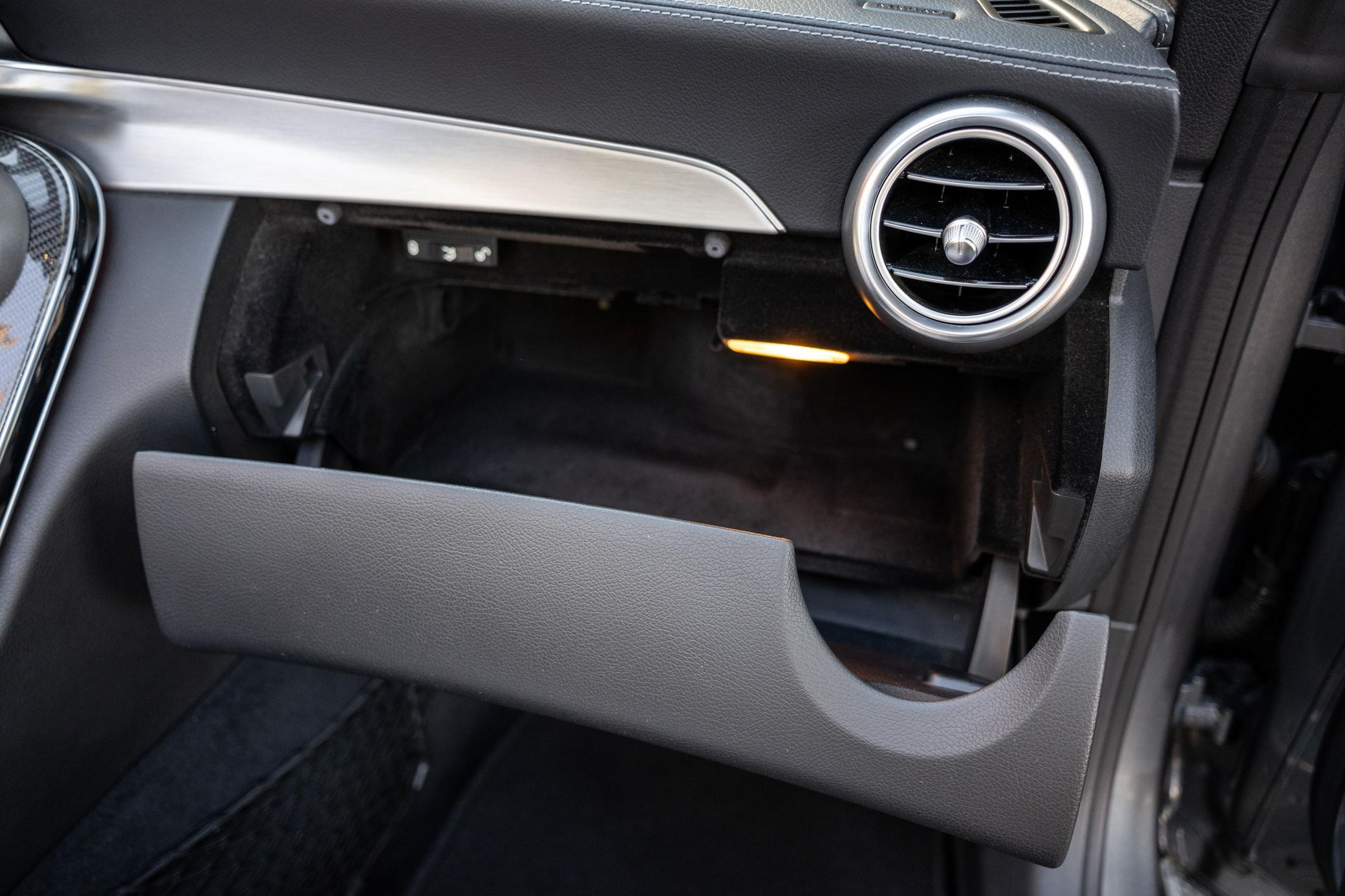 2017 Mercedes-Benz C63 AMG - Image 7