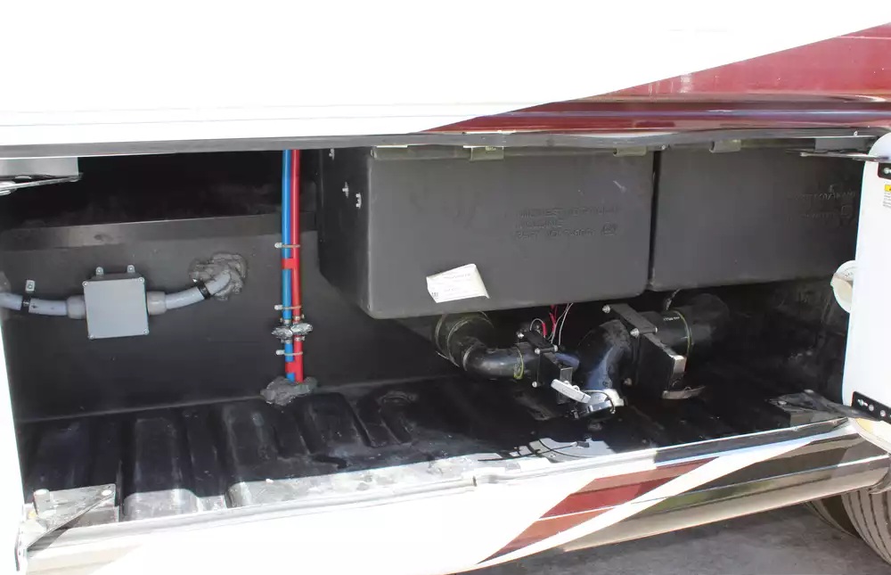 2017 Thor Chateau Super C 35SF - Image 54