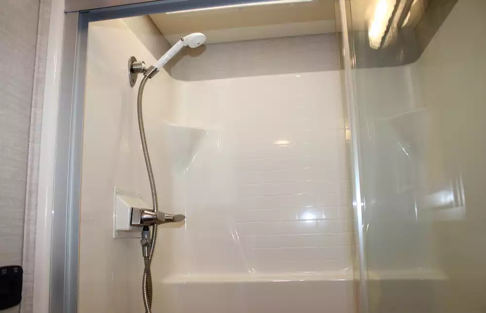 2019 Entegra Coach Emblem 36T - Image 5