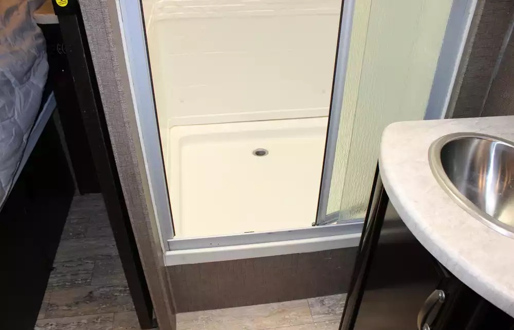 2017 Thor Chateau Super C 35SF - Image 55