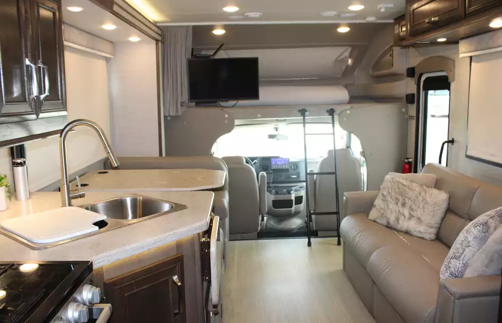 2021 Entegra Coach Esteem 31F - Image 19