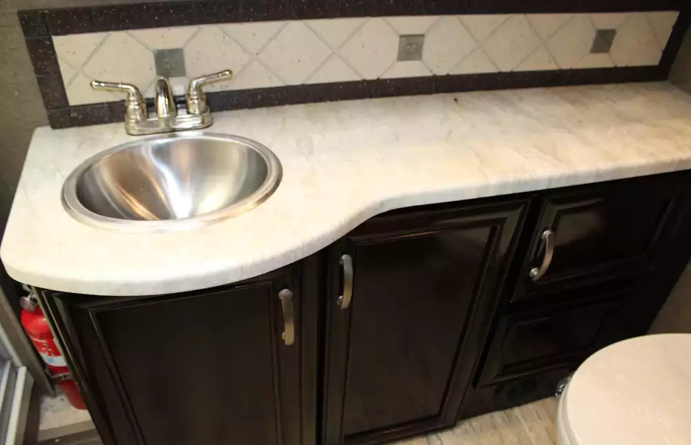 2017 Thor Chateau Super C 35SF - Image 59